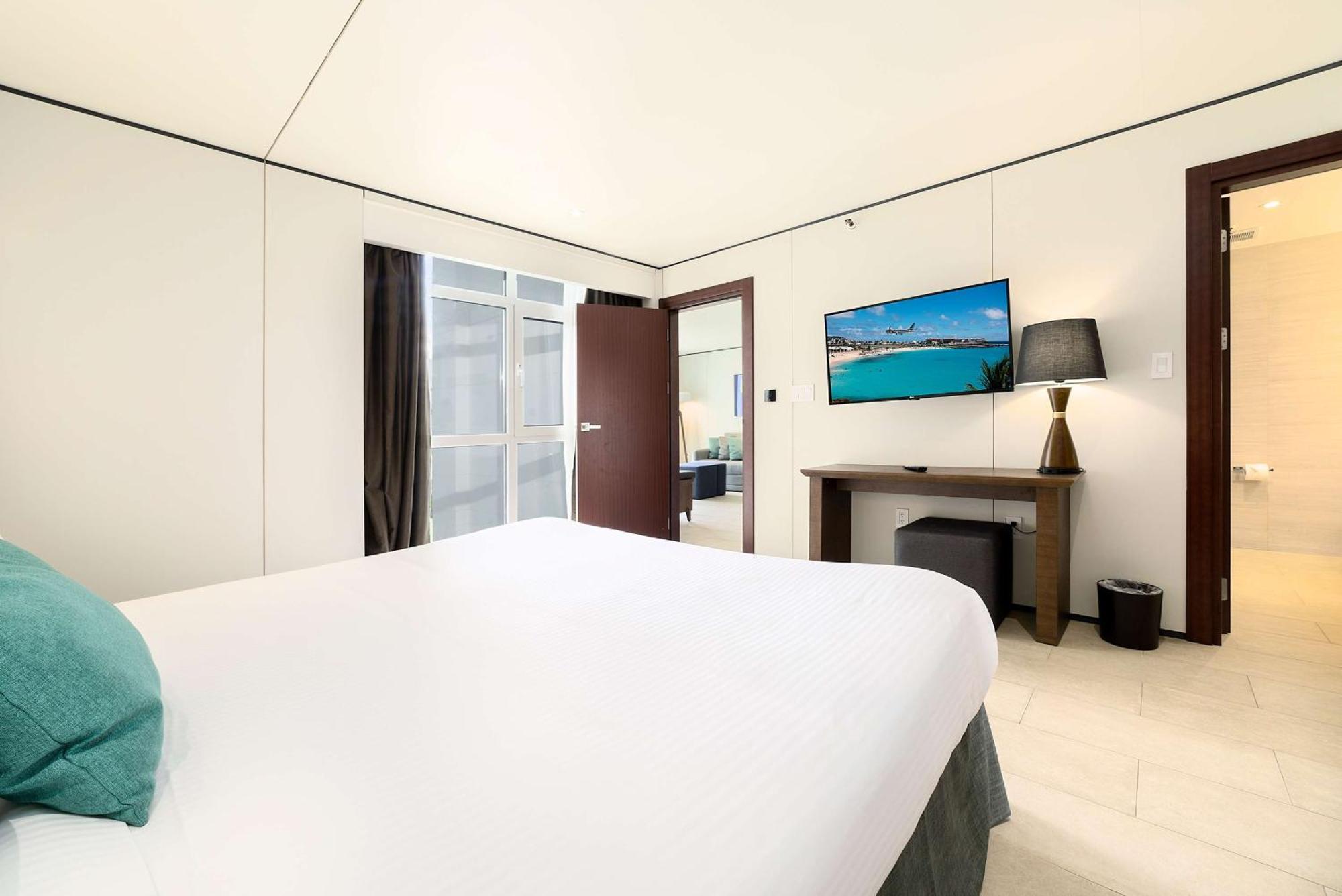 Sonesta Maho Beach All Inclusive Resort Casino & Spa Exterior foto